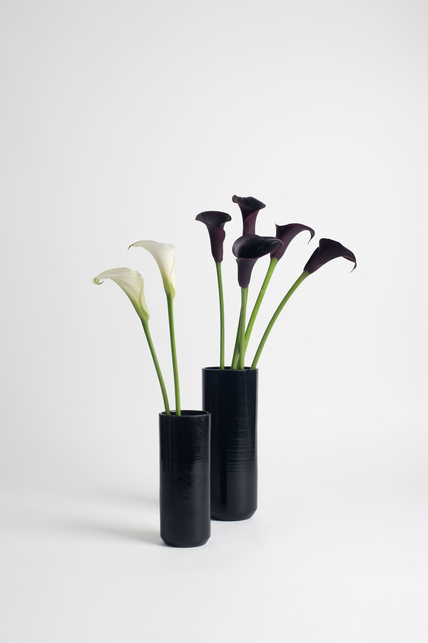 Vase noir en grès fait main en France