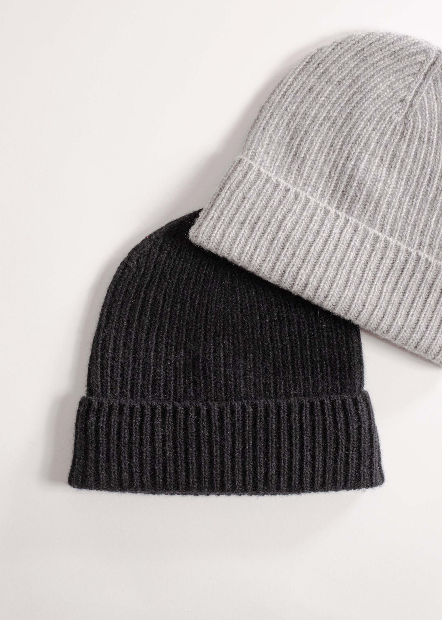 Bonnet tricoté en cachemire made in italy