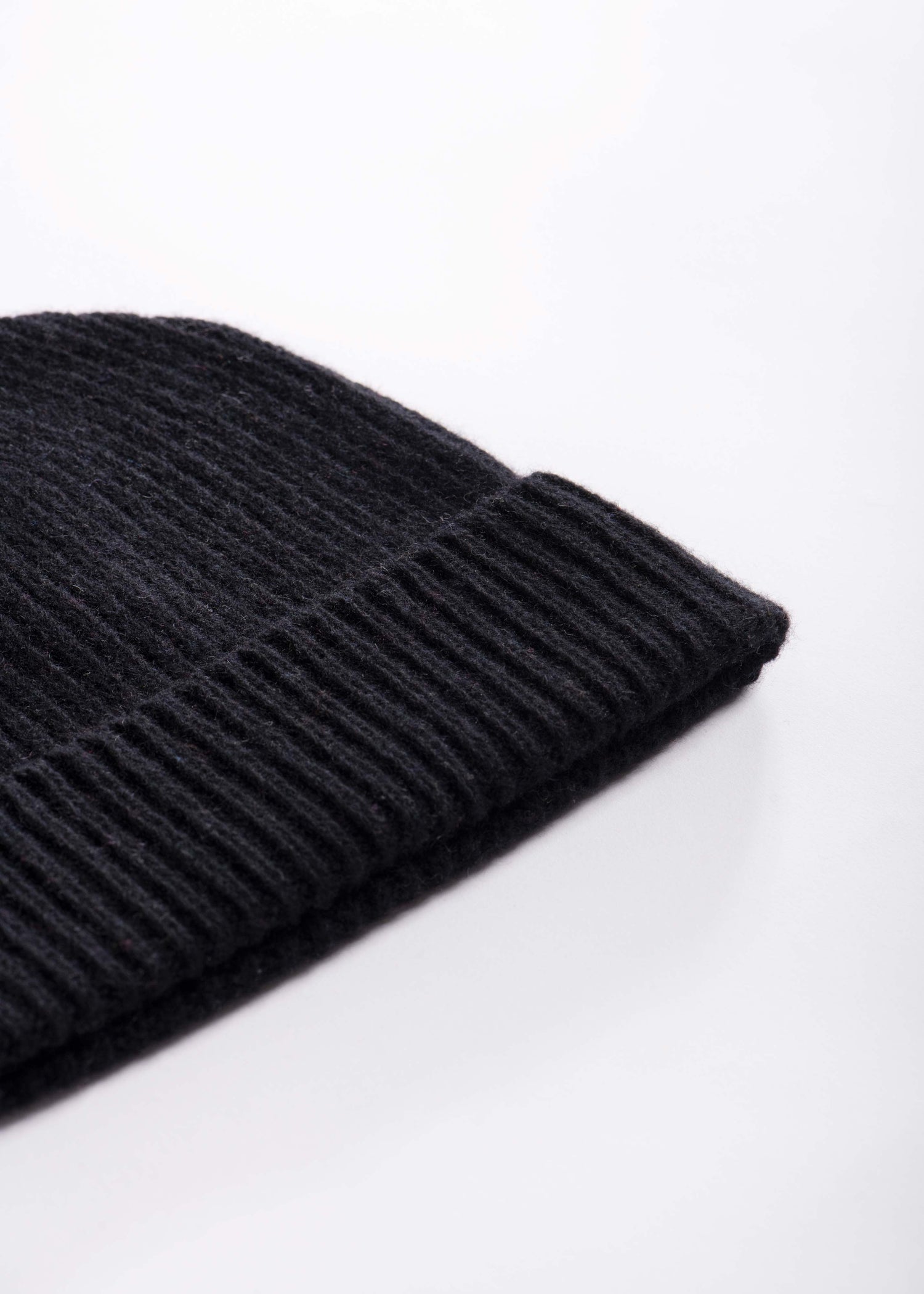 Bonnet tricoté en cachemire made in italy