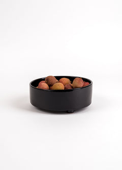 Plat en céramique  sur trois pieds noir, terracotta, fait à la main - plat de service, saladier, vide poche, compotier